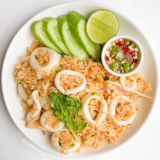 ເຂົ້າຜັດປາມຶກ(ຈານນ້ອຍ)