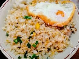 ເຂົ້າຜັດໝູ+ໄຂ່ດາວ